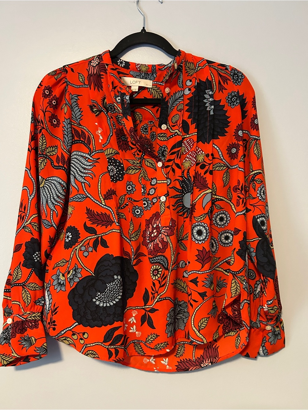 LOFT Orange Floral V-Neck Button Blouse